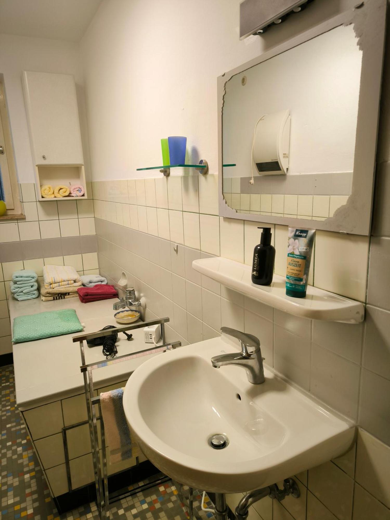 Aussichtsreich Apartment Kirchheim am Neckar Bagian luar foto