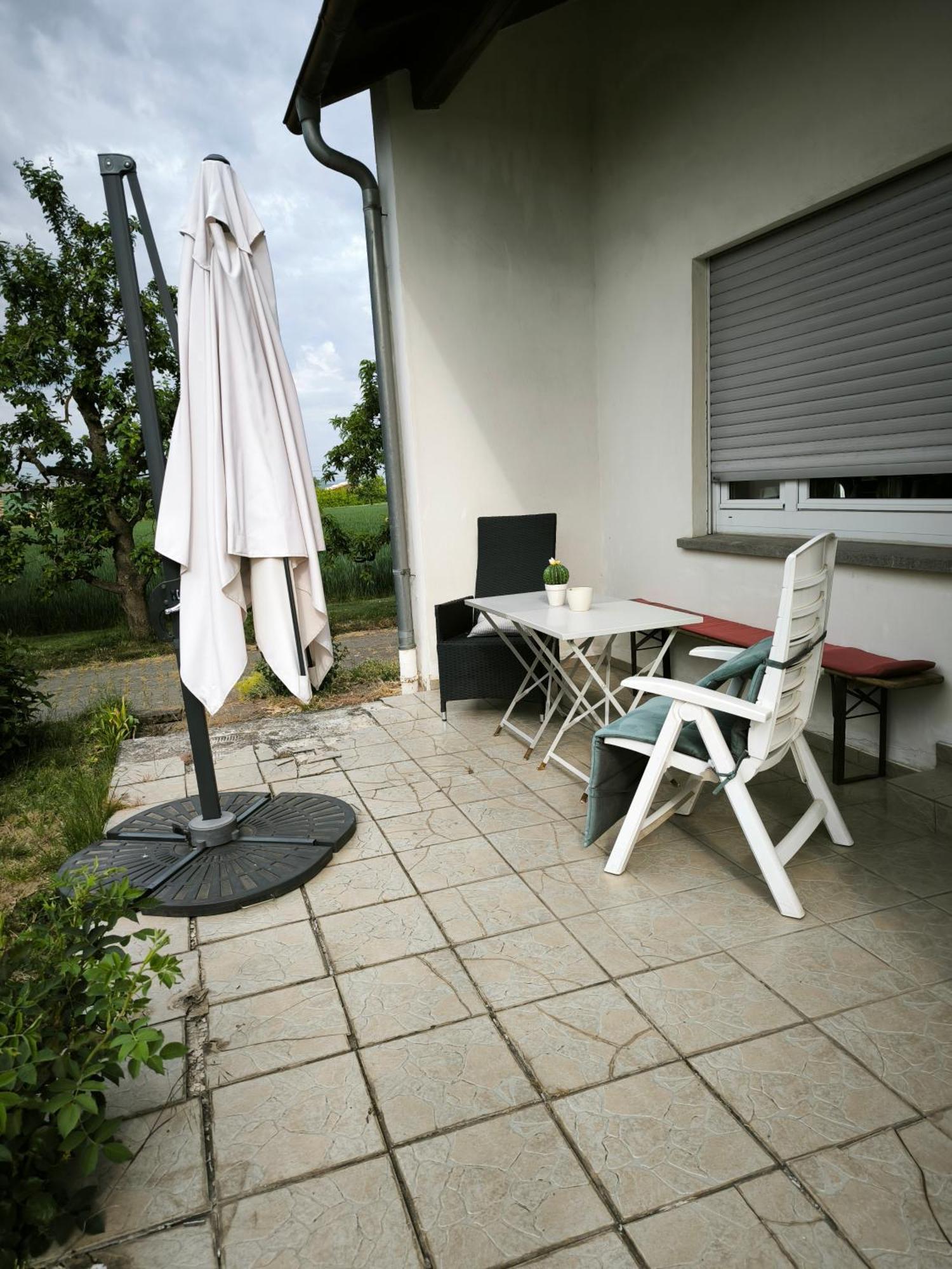 Aussichtsreich Apartment Kirchheim am Neckar Bagian luar foto